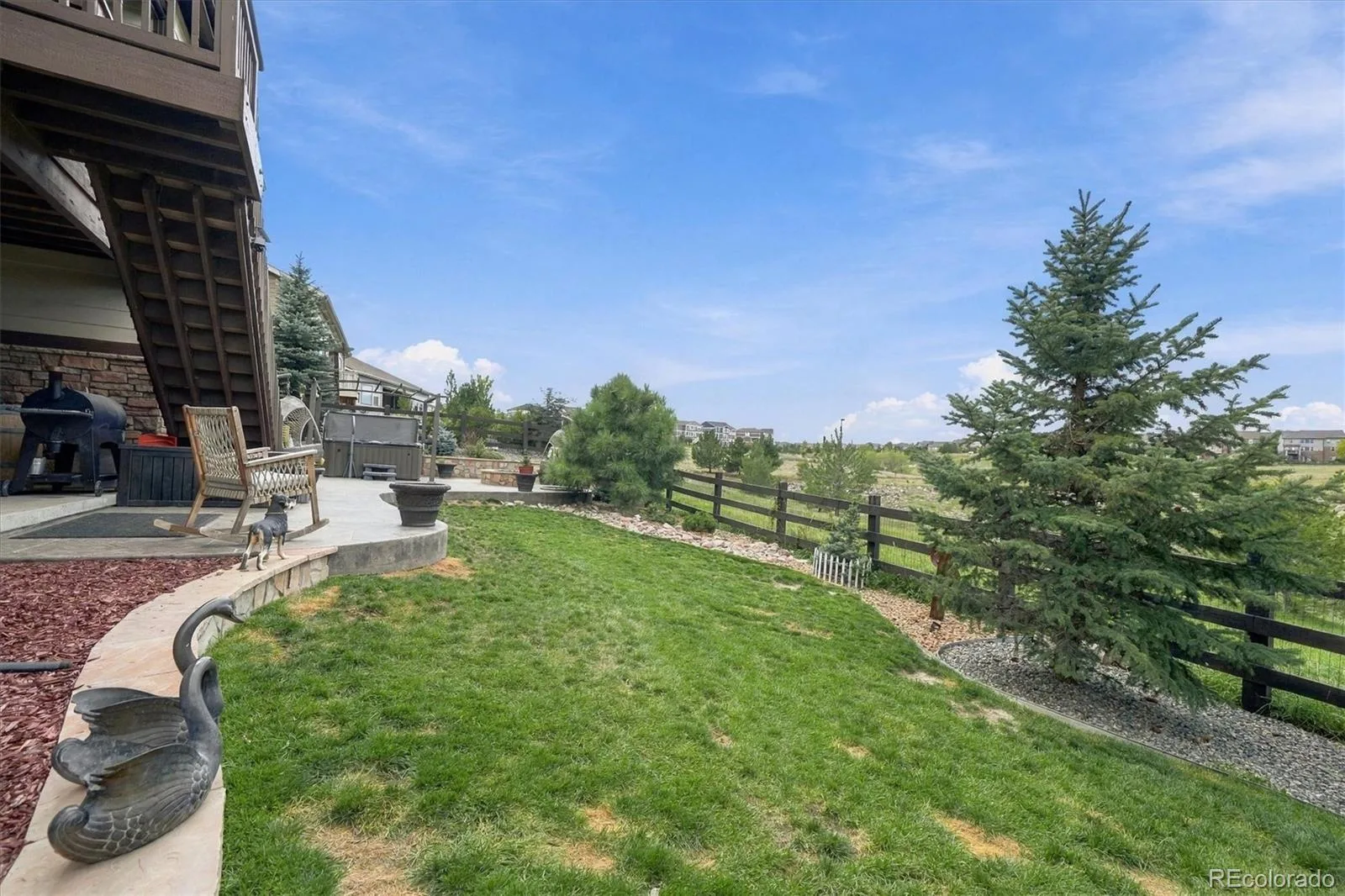 8641 S De Gaulle Court Aurora CO 80016 | MLS #REC9156295 09222026141348 1600 44