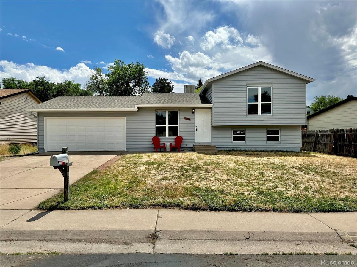 17934 E Iowa Drive Aurora CO 80017 | MLS #REC9157127 MLS #REC9157127 image #0