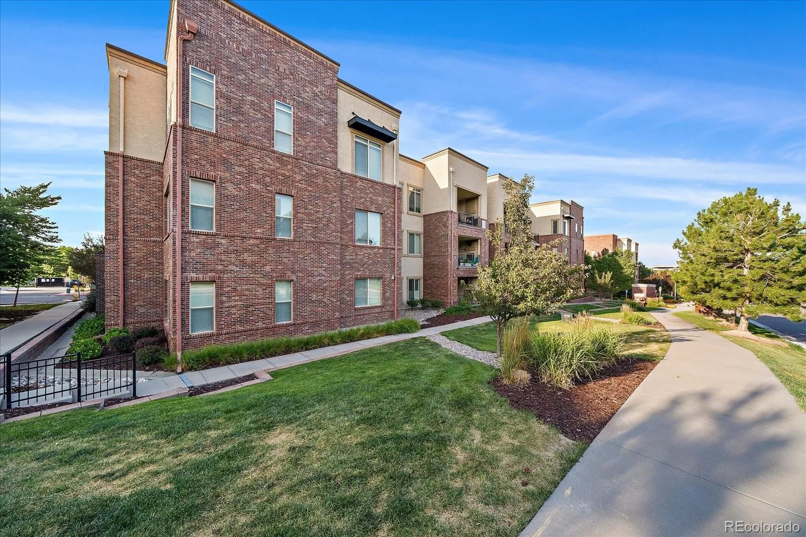301 Inverness Way #306 Englewood CO 80112 | MLS #REC9157133 07172026160752 1600 12