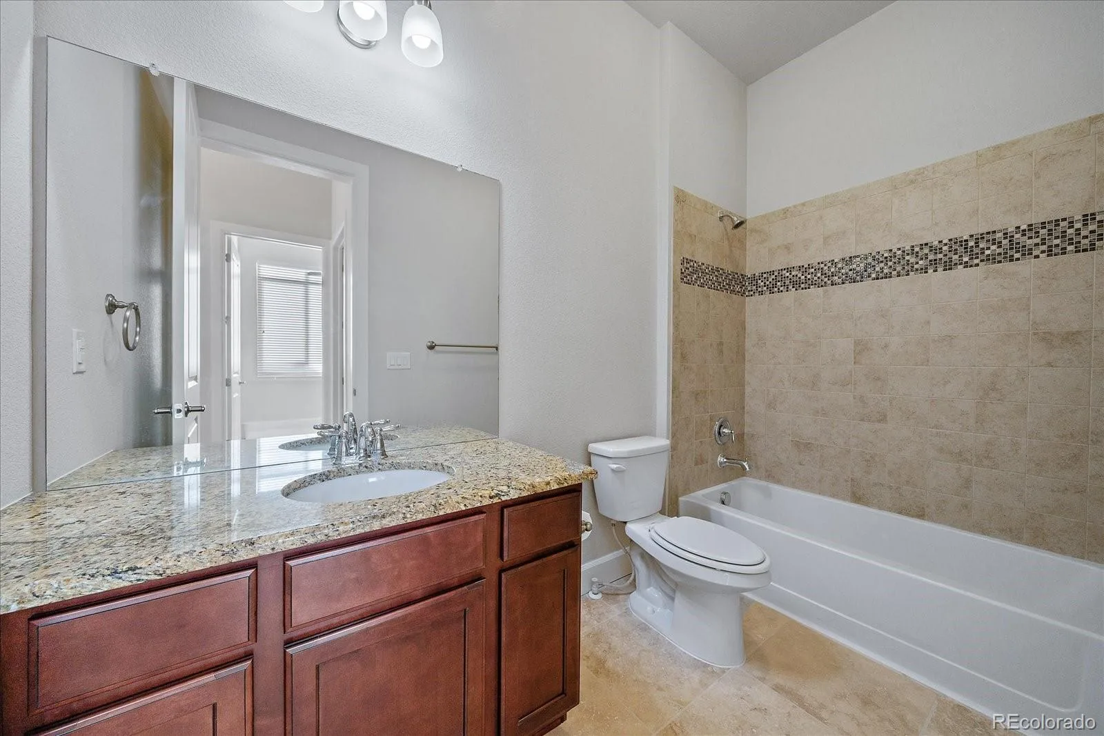 301 Inverness Way #306 Englewood CO 80112 | MLS #REC9157133 07172026160752 1600 23