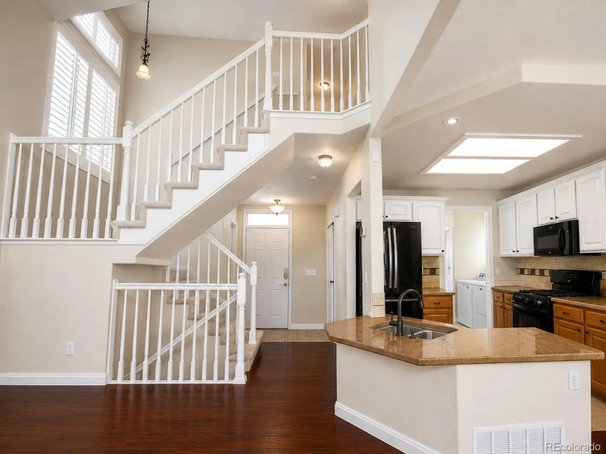 12748 E Wyoming Circle Aurora CO 80012 | MLS #REC9161280 08132026005343 1200 6