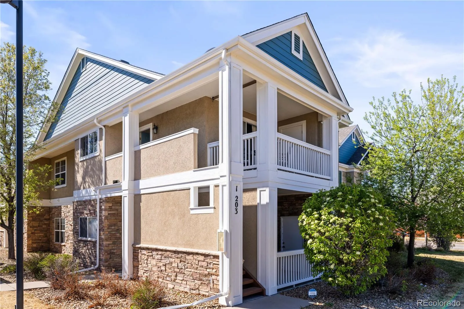 8200 E 8th Avenue #1203 Denver CO 80230 MLS #REC9162543 05182026225811 1600 19