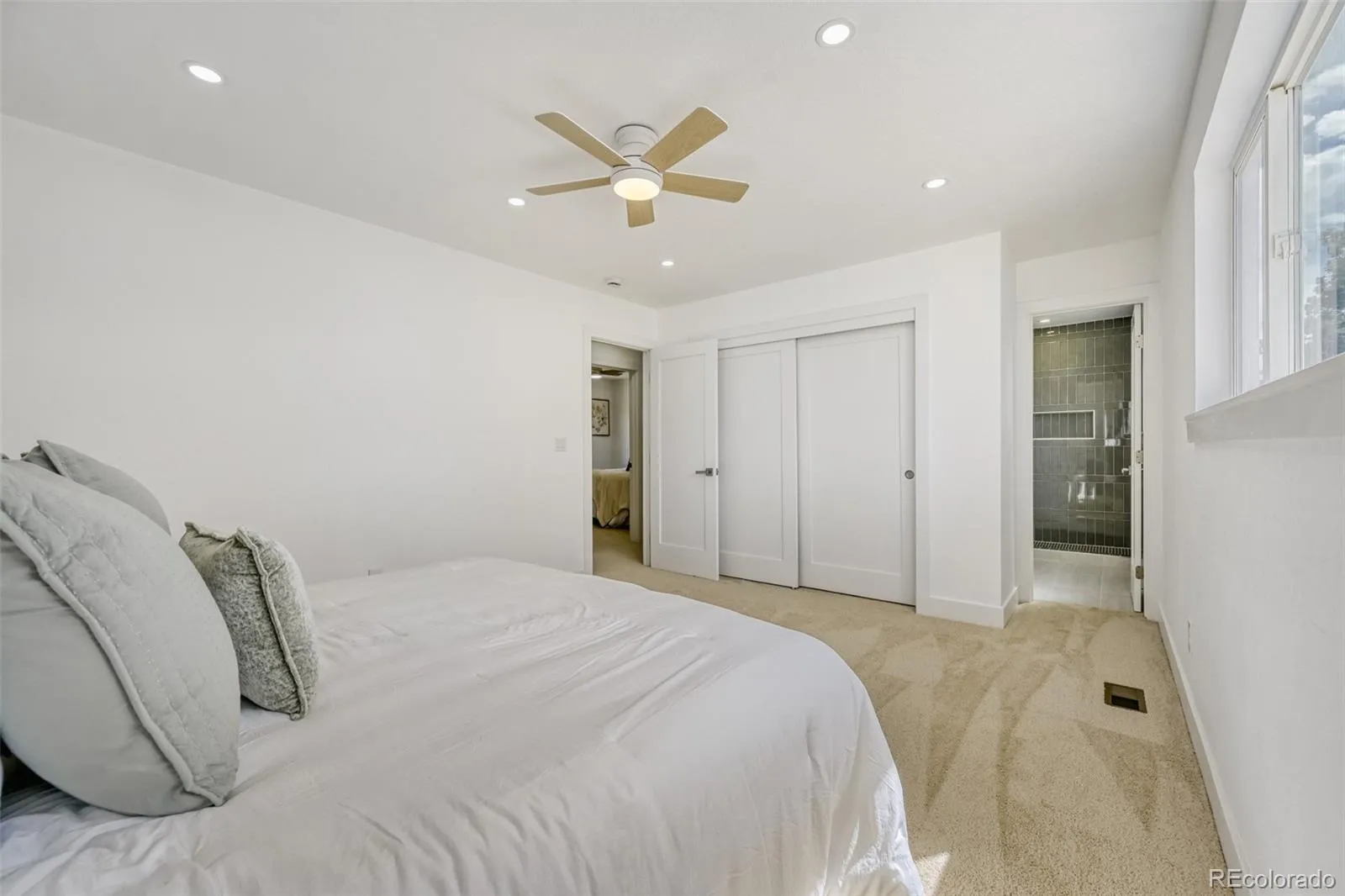 04222026011856 1600 10