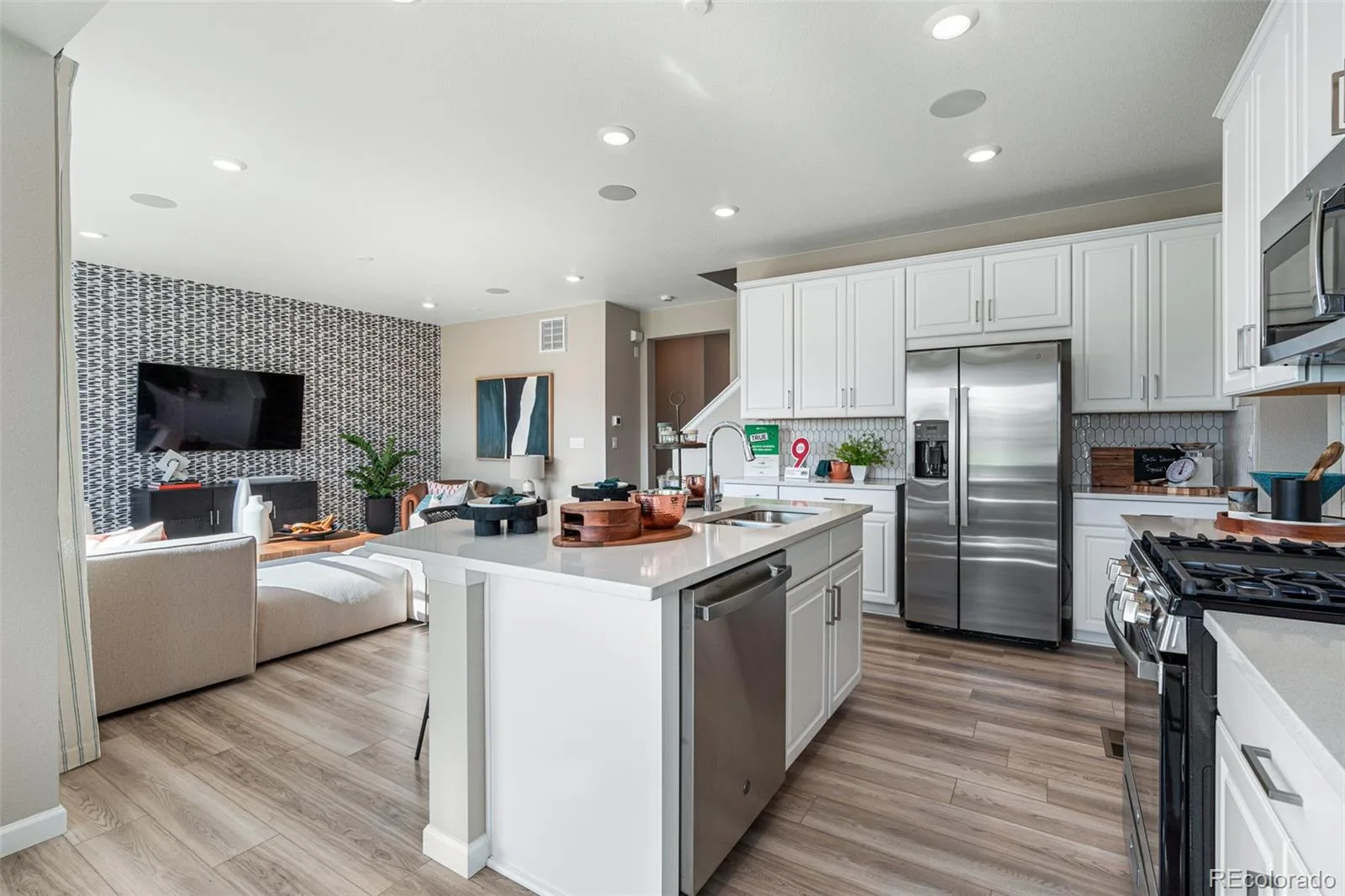 16945 W 92nd Loop Arvada CO 80007 | MLS #REC9167547 08212026225948 1600 12
