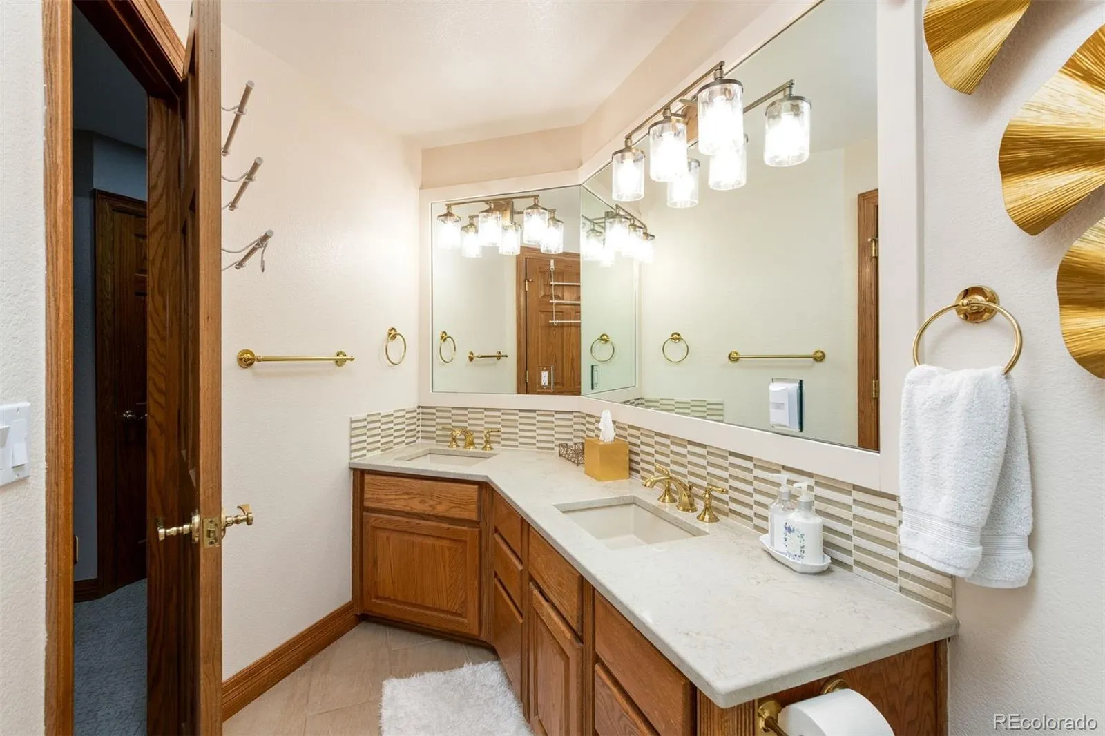 3935 Pierson Street Wheat Ridge CO 80033 MLS #REC9168754 05132026224721 1600 31