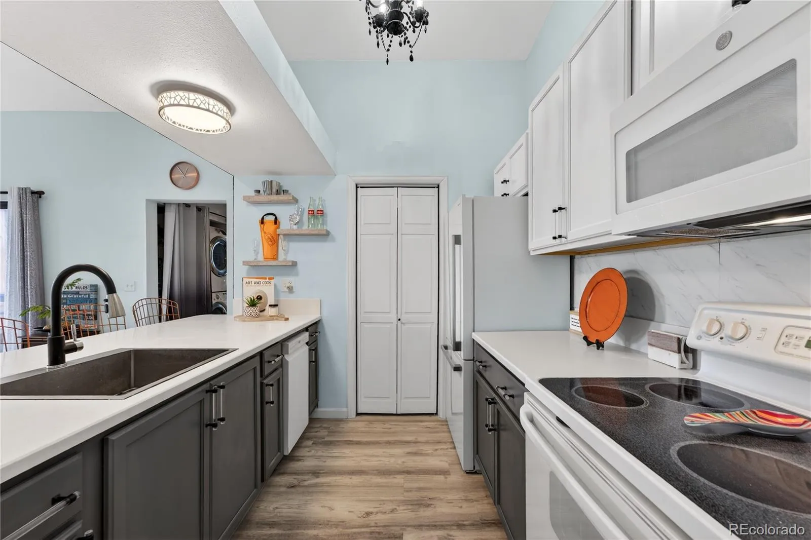 4292 S Salida Way #11 Aurora CO 80013 MLS #REC9169775 04092026224035 1600 10