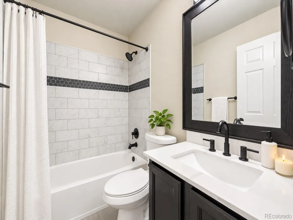19376 E Hampden Place Aurora CO 80013 | MLS #REC9169818 10102026074056 1200 18