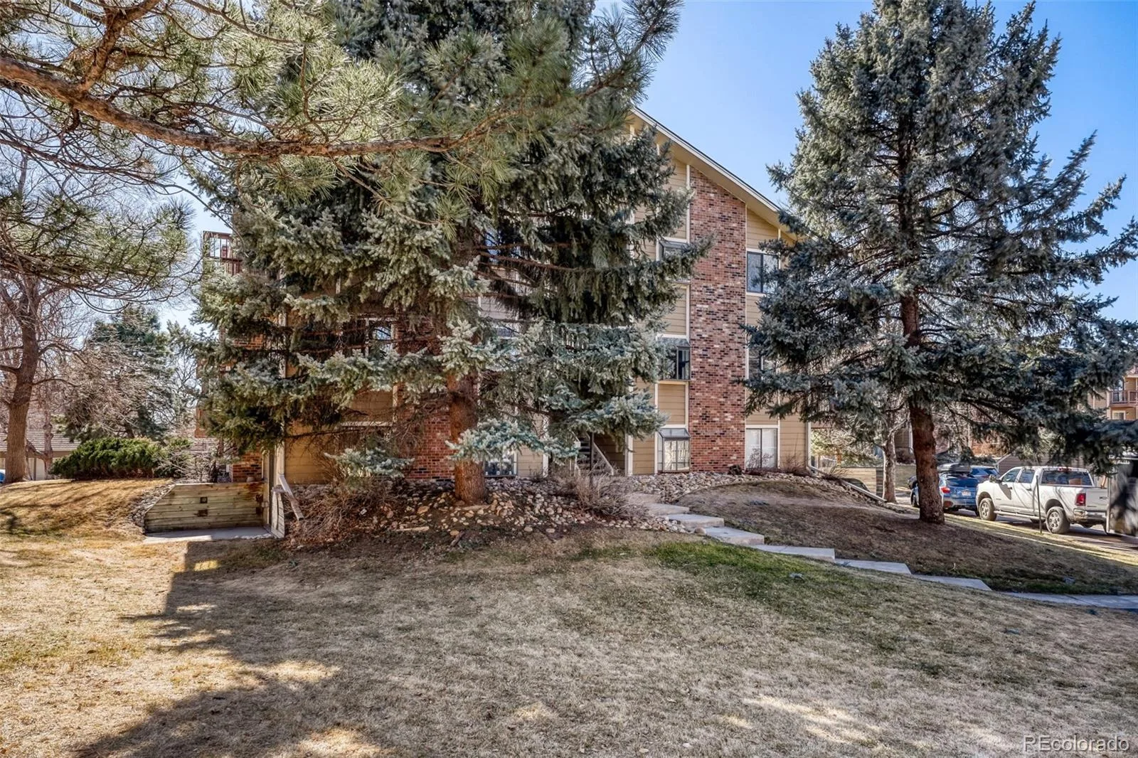 3023 S Ursula Circle #302 Aurora CO 80014 | MLS #REC9171290 10052026220724 1600 25