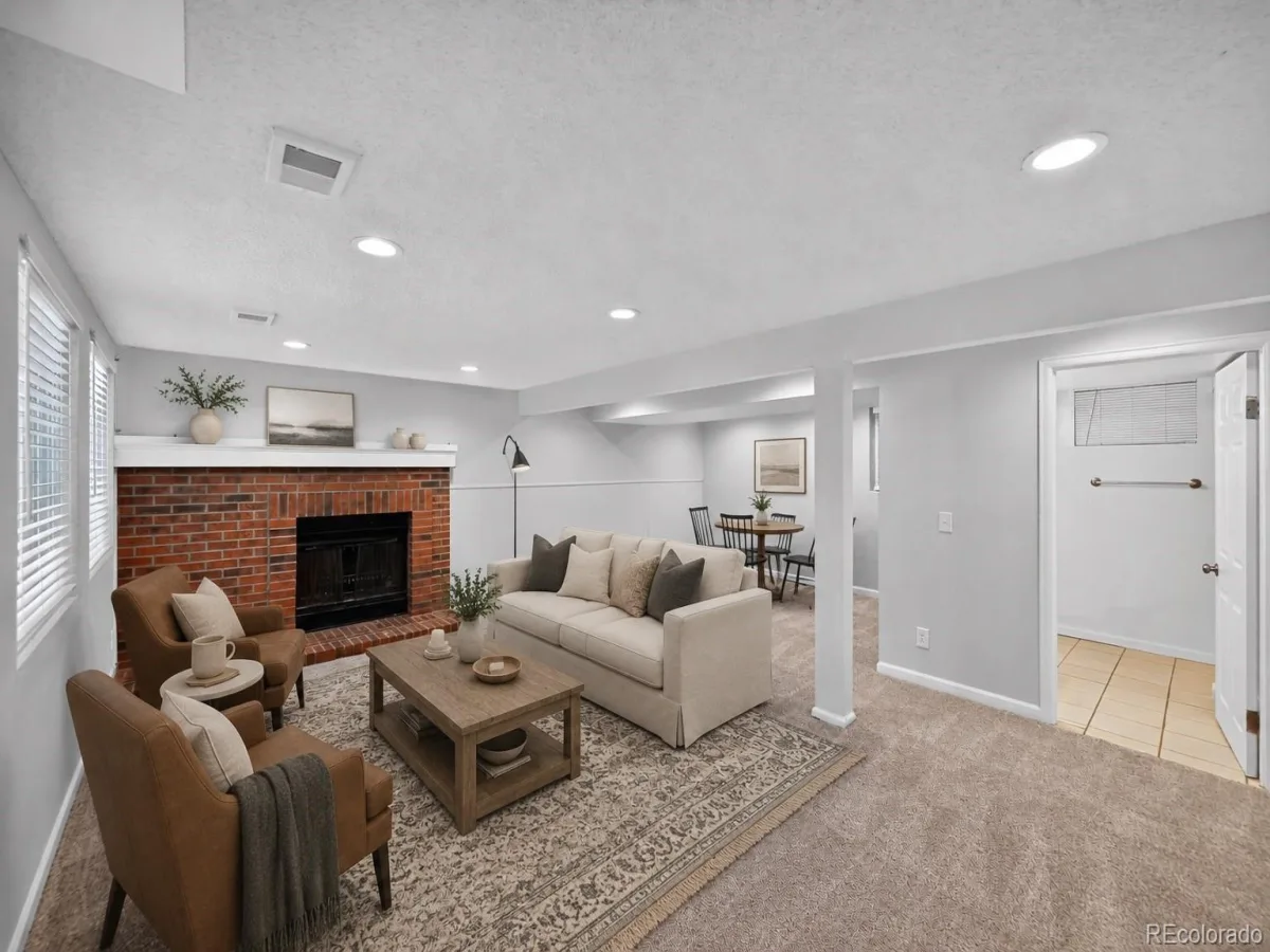 1902 S Truckee Street Aurora CO 80013 | MLS #REC9171859 08312026220949 1200 24