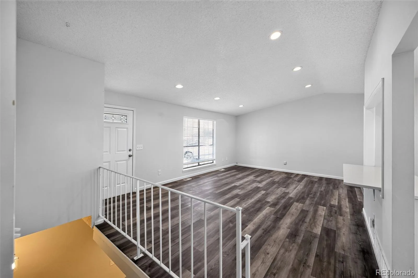 1902 S Truckee Street Aurora CO 80013 | MLS #REC9171859 08312026220949 1600 16