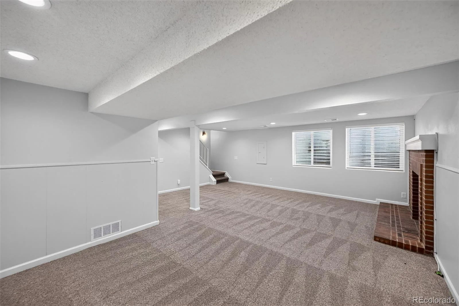 1902 S Truckee Street Aurora CO 80013 | MLS #REC9171859 08312026220949 1600 28