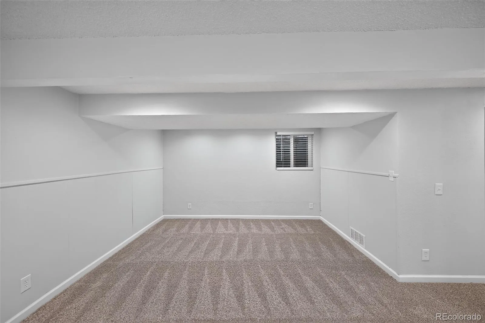 1902 S Truckee Street Aurora CO 80013 | MLS #REC9171859 08312026220949 1600 29