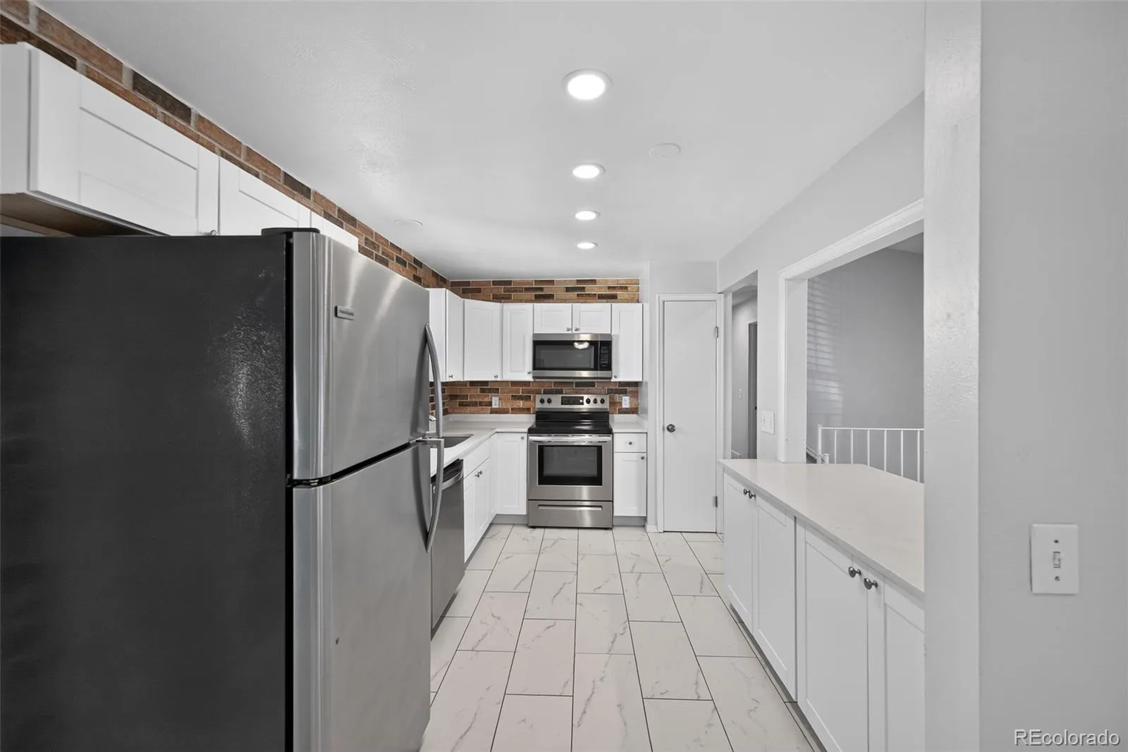 1902 S Truckee Street Aurora CO 80013 | MLS #REC9171859 08312026220949 1600 3