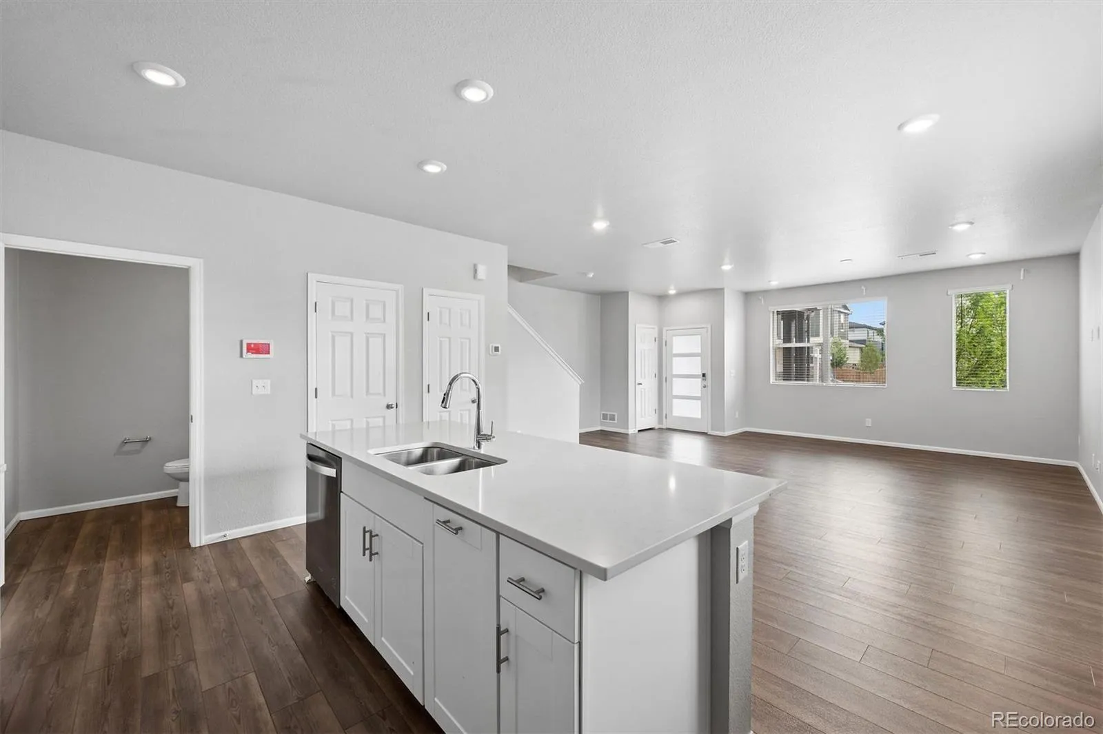 6381 N Malaya Street Aurora CO 80019 | MLS #REC9174706 04182026013739 1600 1