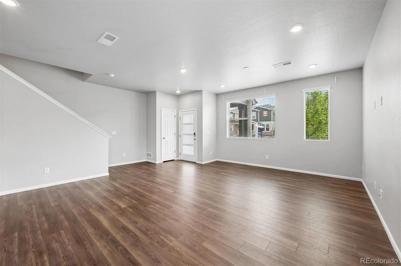 6381 N Malaya Street Aurora CO 80019 | MLS #REC9174706 04182026013739 1600 11