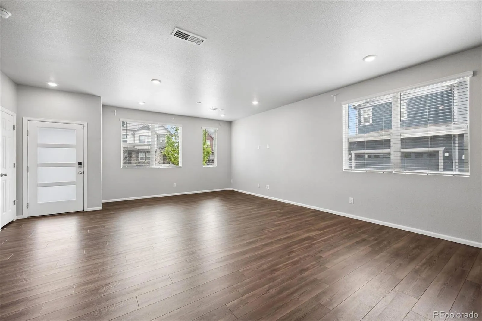 6381 N Malaya Street Aurora CO 80019 | MLS #REC9174706 04182026013739 1600 2