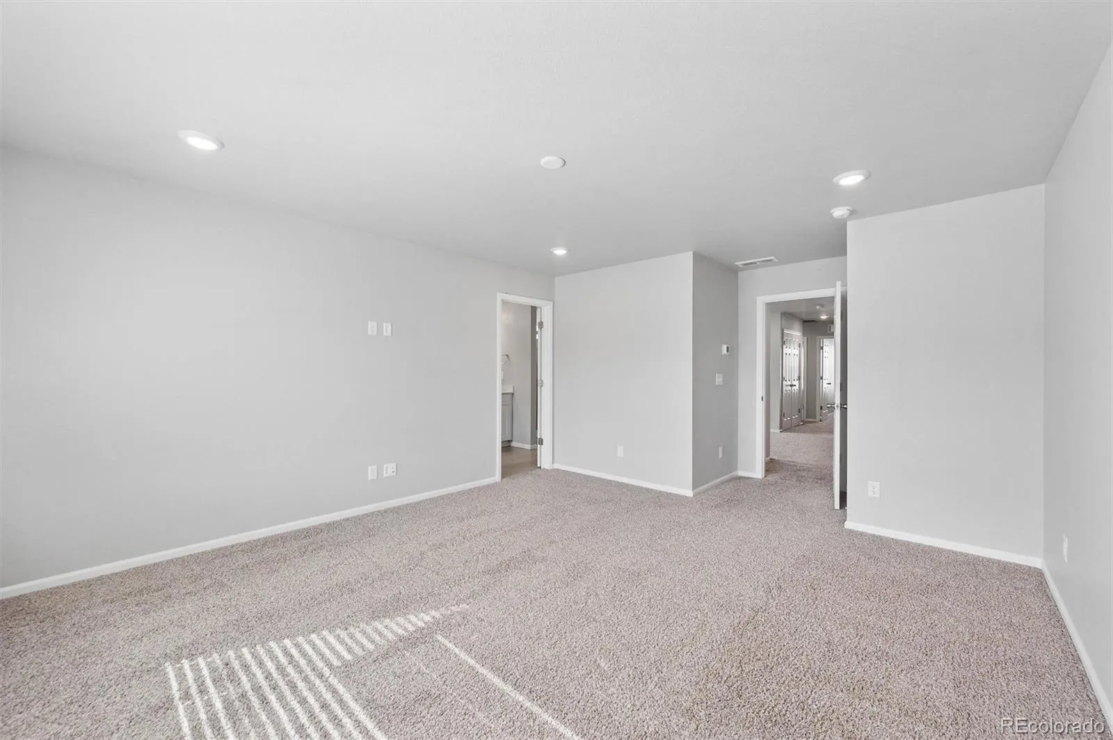 6381 N Malaya Street Aurora CO 80019 | MLS #REC9174706 04182026013739 1600 5
