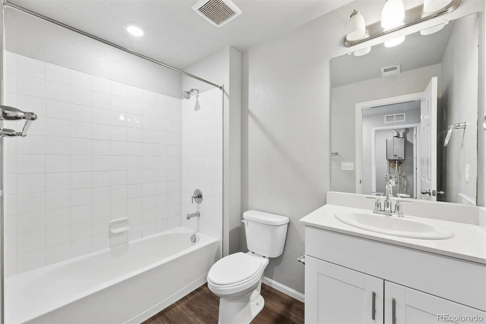 6381 N Malaya Street Aurora CO 80019 | MLS #REC9174706 04182026013739 1600 6