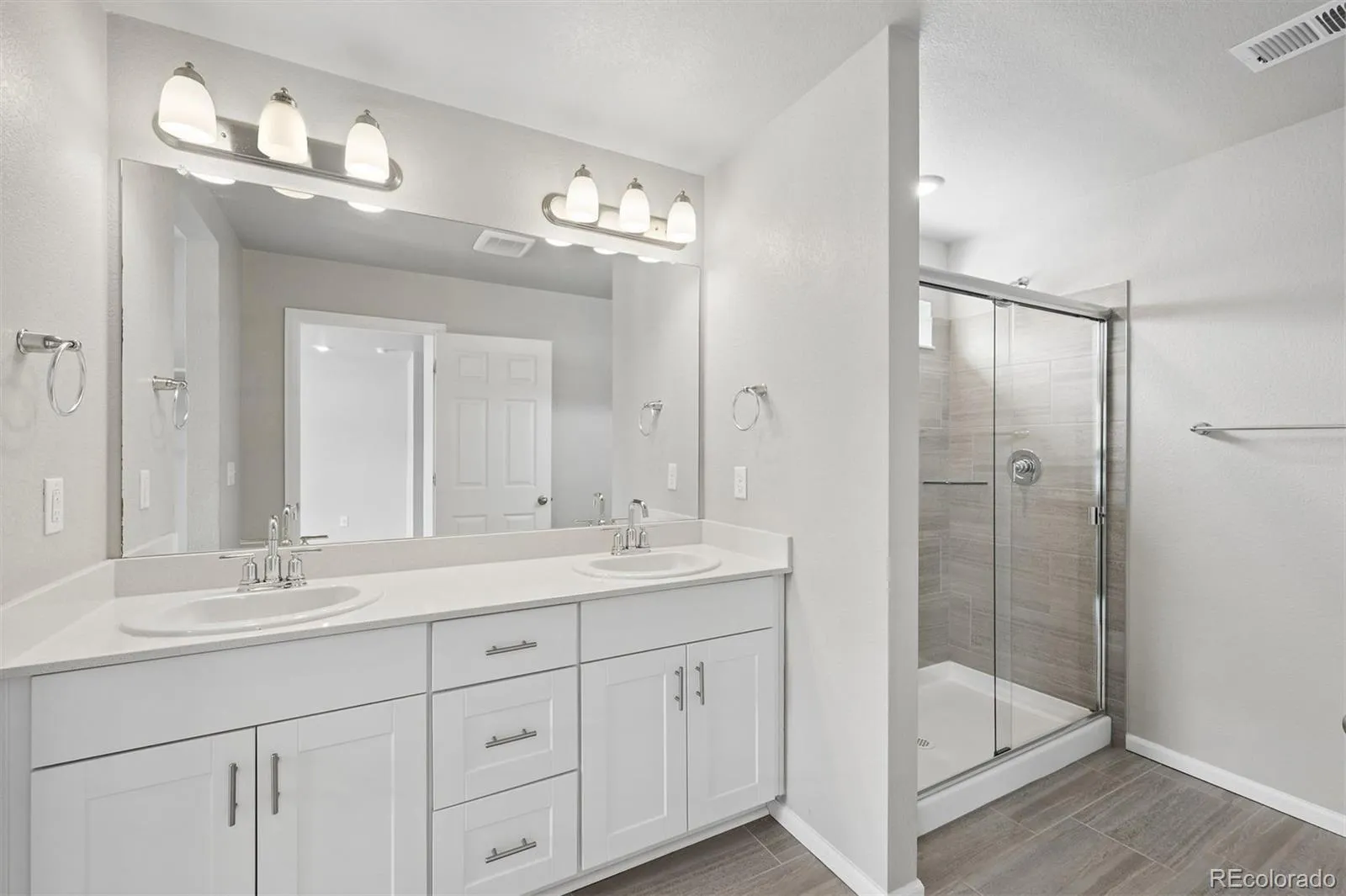 6381 N Malaya Street Aurora CO 80019 | MLS #REC9174706 04182026013739 1600 8