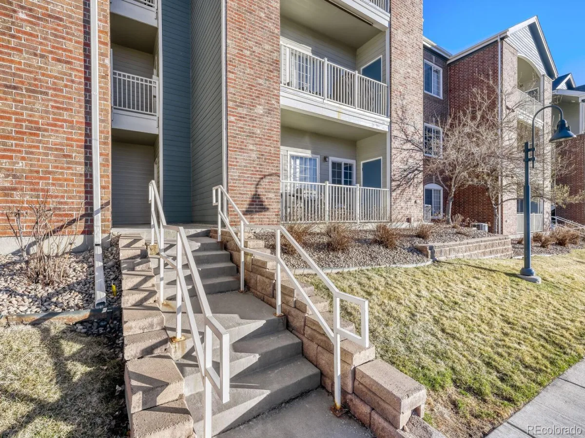 2682 S Cathay Way #205 Aurora CO 80013 | MLS #REC9175013 06302026040711 1200 20