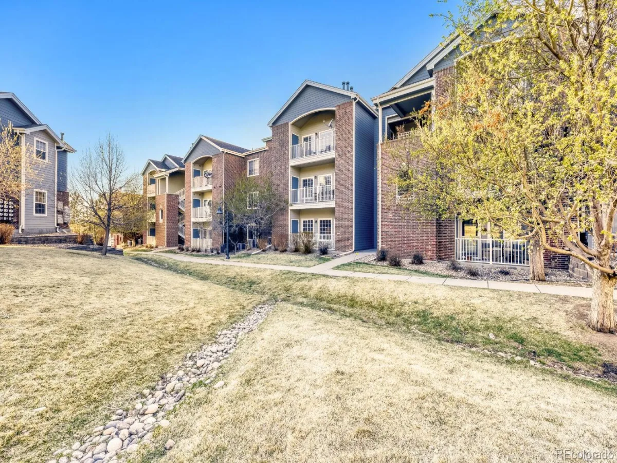 2682 S Cathay Way #205 Aurora CO 80013 | MLS #REC9175013 06302026040711 1200 22