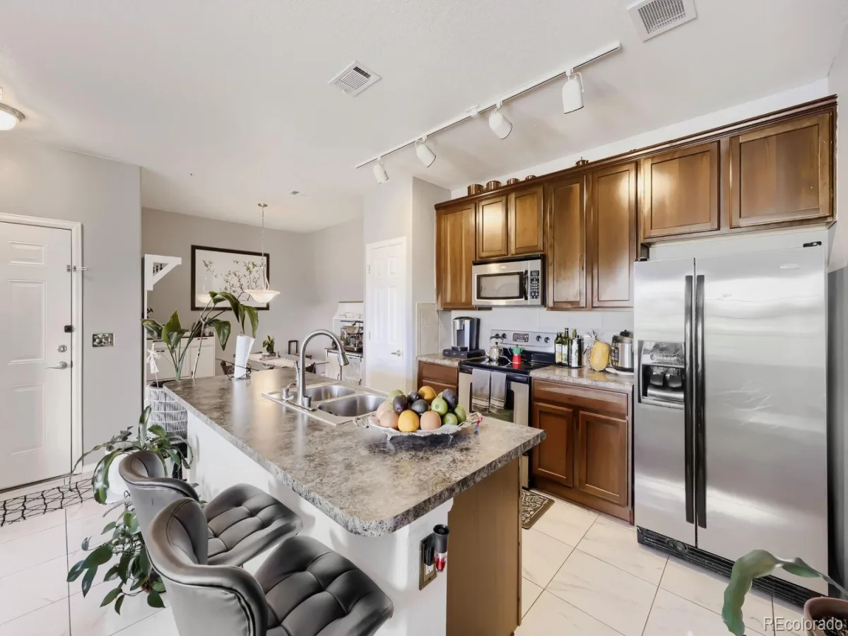 2682 S Cathay Way #205 Aurora CO 80013 | MLS #REC9175013 06302026040711 1200 3