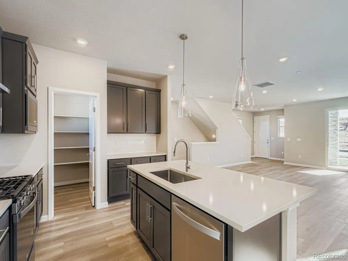 04172026220843 1200 18