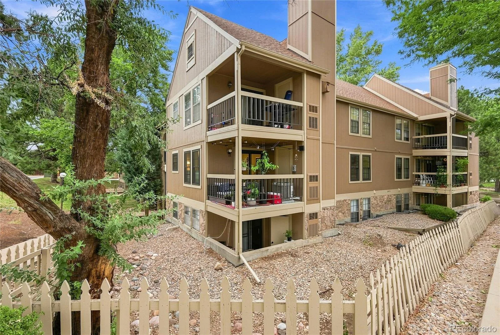 10970 W Florida Avenue #211 Denver CO 80232 | MLS #REC9183309 08132026132541 1600 20