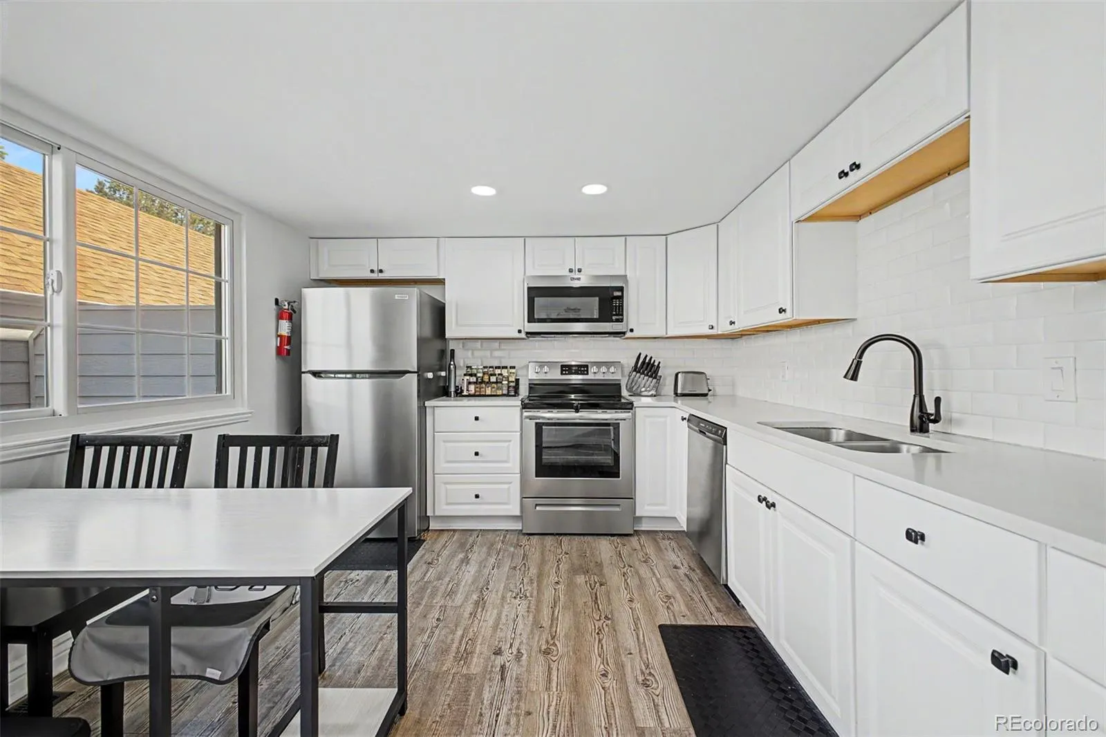 7944 S Depew Street #B Littleton CO 80128 | MLS #REC9183404 05212026035101 1600 6