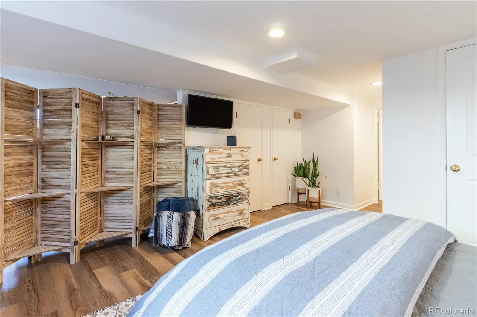 1551 N Krameria Street Denver CO 80220 MLS #REC9184635 07212026170418 1600 13