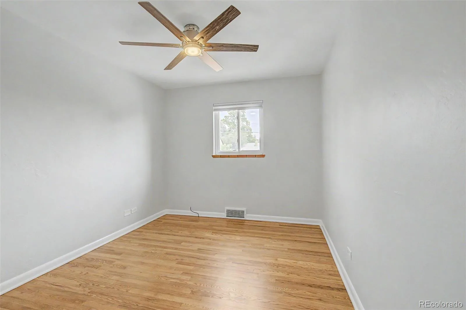 1551 N Krameria Street Denver CO 80220 MLS #REC9184635 07212026170418 1600 29