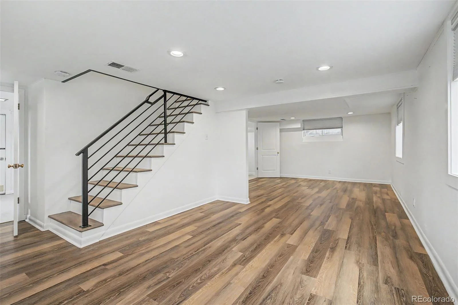 1551 N Krameria Street Denver CO 80220 MLS #REC9184635 07212026170418 1600 32