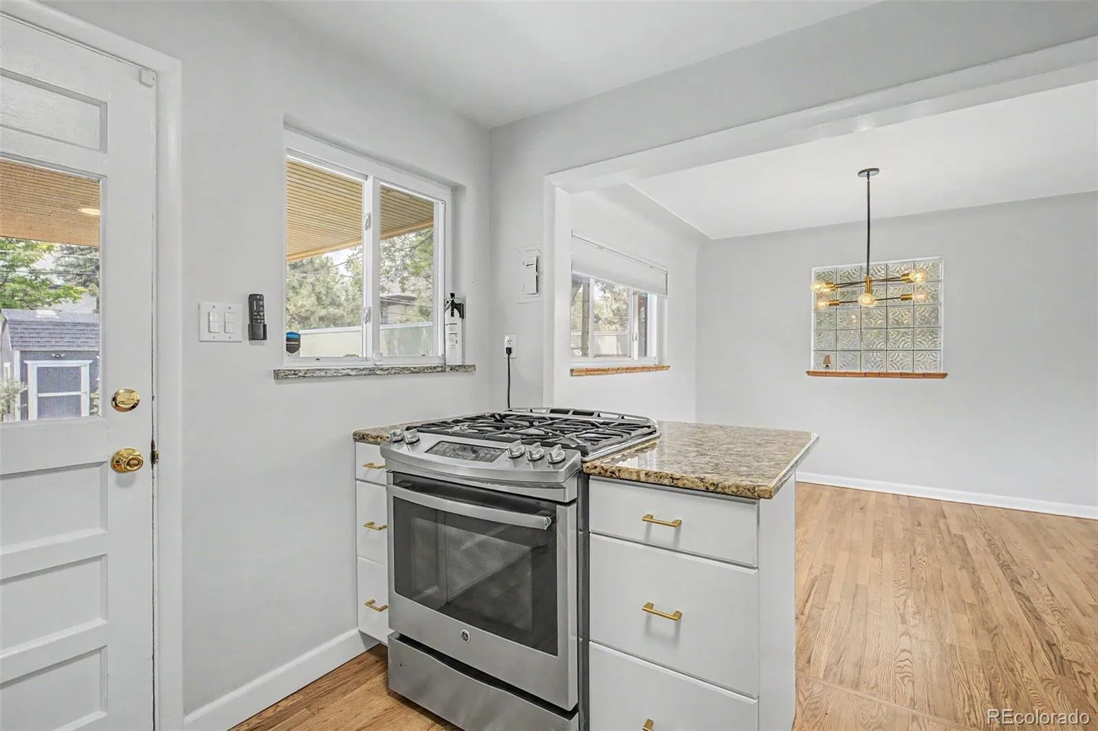 1551 N Krameria Street Denver CO 80220 MLS #REC9184635 07212026170418 1600 6