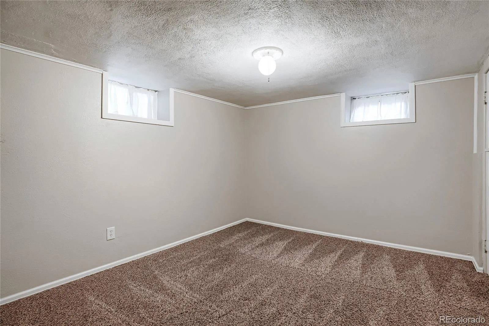 2922 W 39th Avenue Denver CO 80211 MLS #REC9185124 05072026155327 1600 17