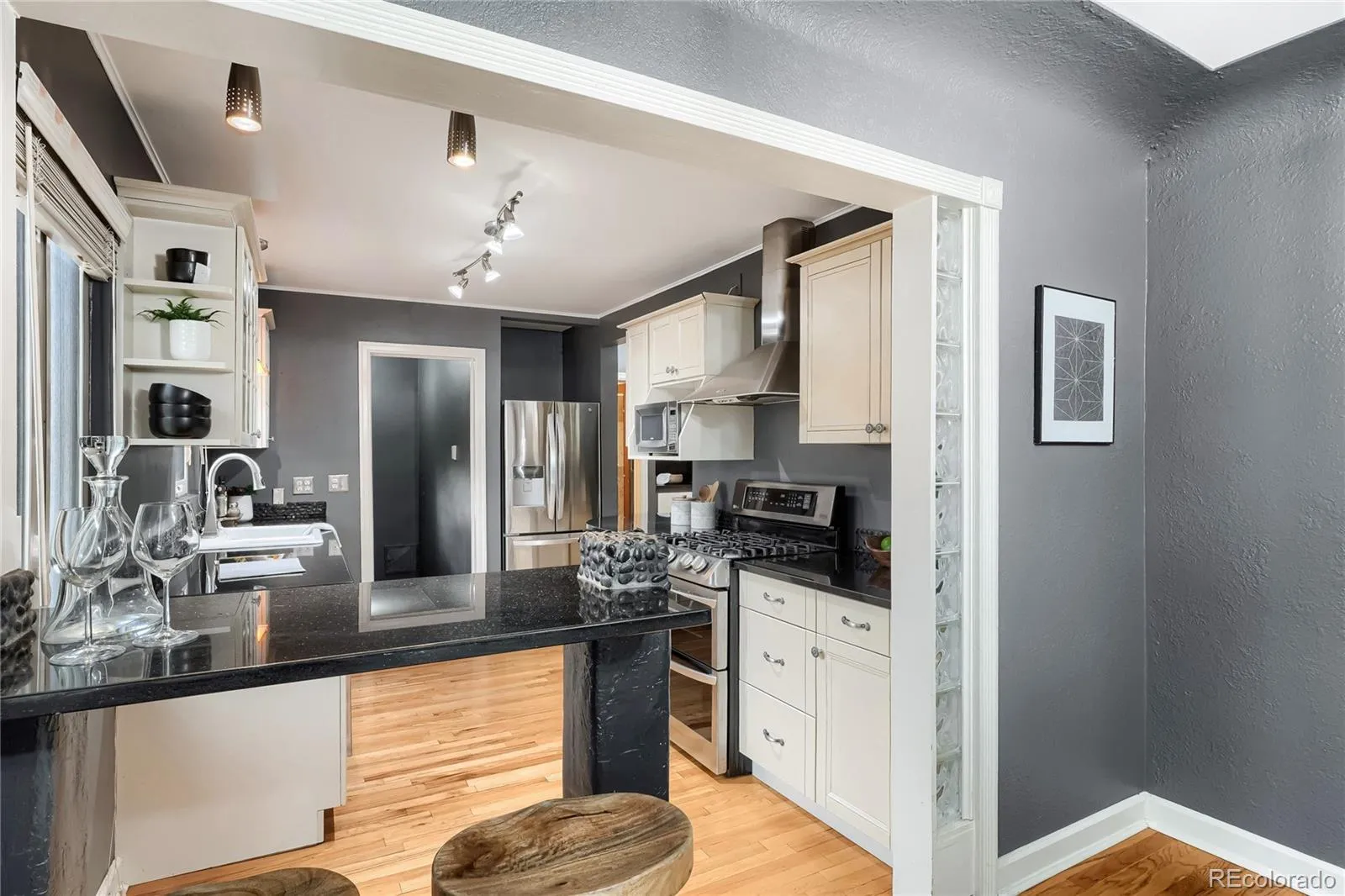 2922 W 39th Avenue Denver CO 80211 MLS #REC9185124 05072026155327 1600 8