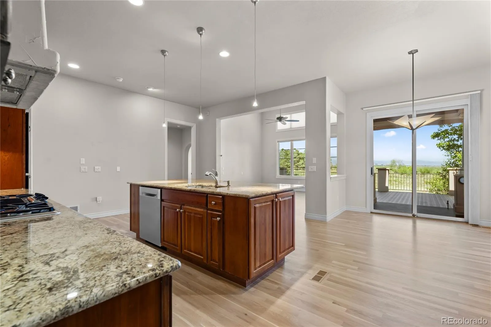 4833 S Atchison Court Aurora CO 80015 MLS #REC9186144 05202026232618 1600 12