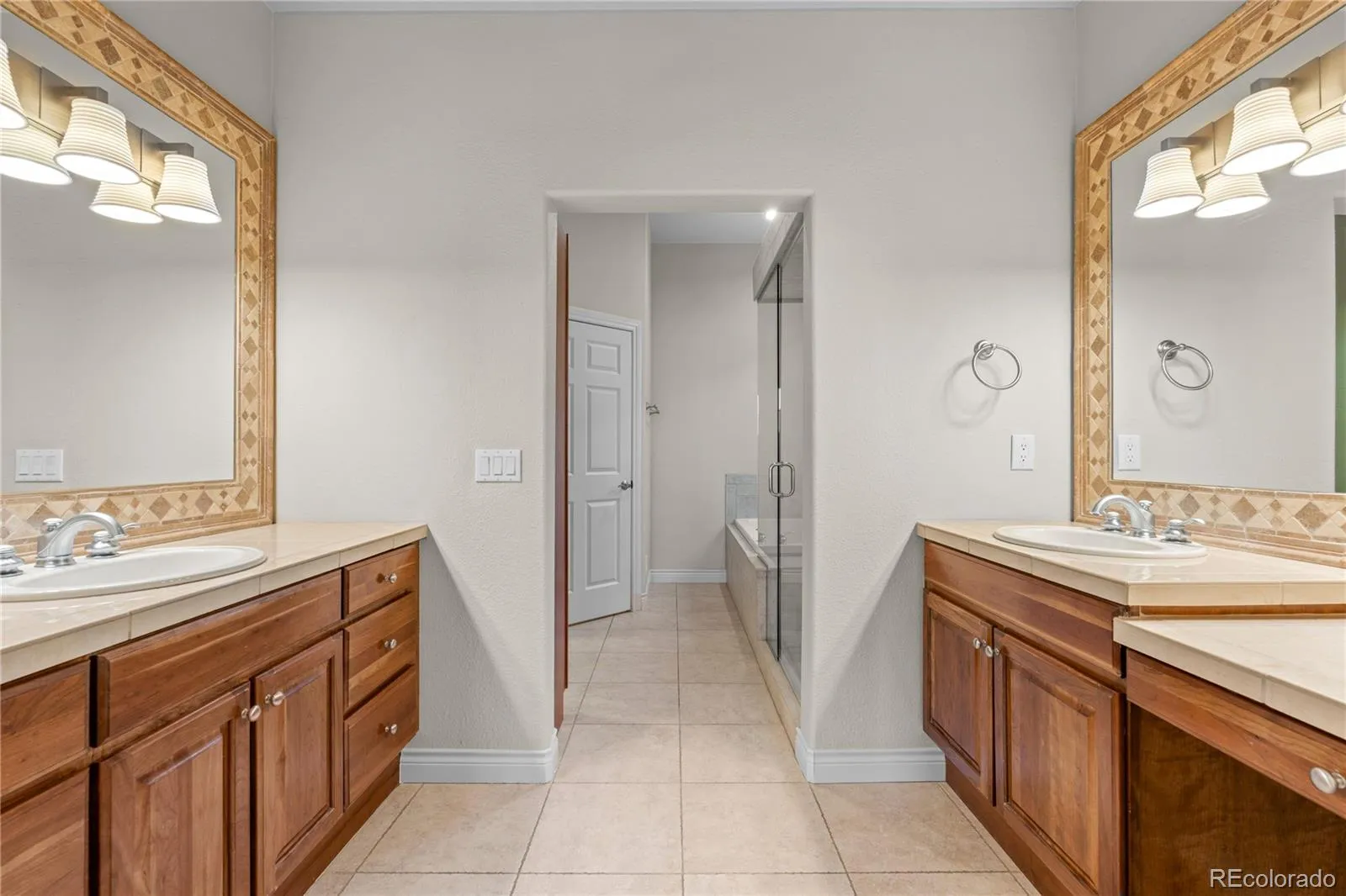 4833 S Atchison Court Aurora CO 80015 MLS #REC9186144 05202026232618 1600 20