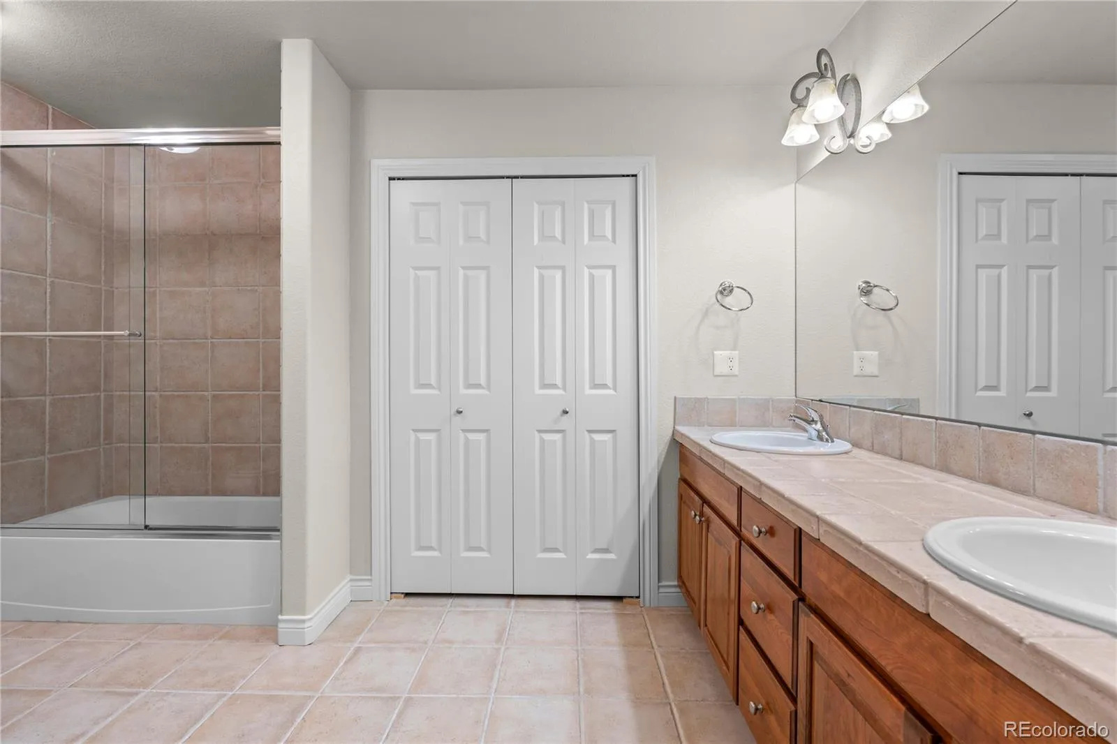 4833 S Atchison Court Aurora CO 80015 MLS #REC9186144 05202026232618 1600 27