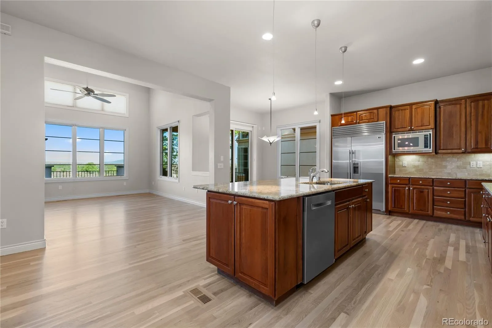 4833 S Atchison Court Aurora CO 80015 MLS #REC9186144 05202026232618 1600 9