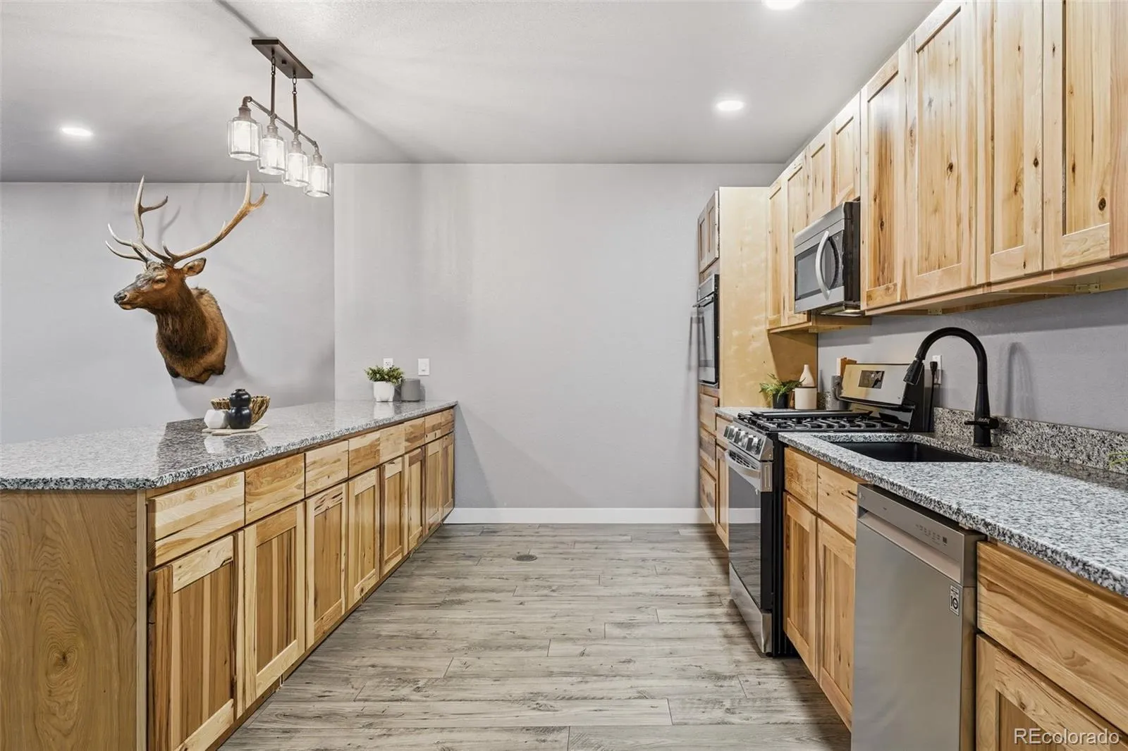 850 Colorado River Avenue Brighton CO 80601 | MLS #REC9186609 04112026202439 1600 37