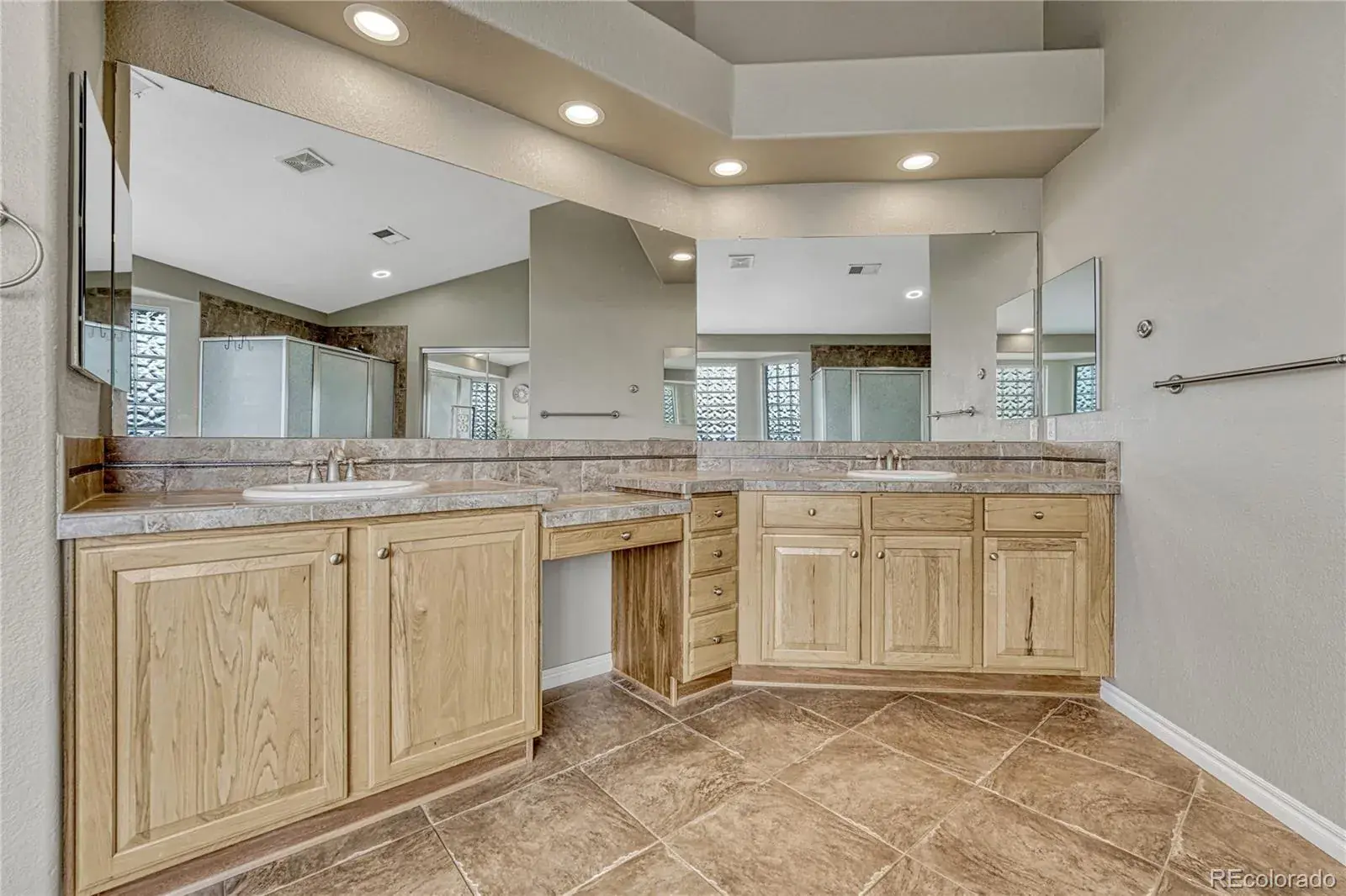 5923 Bridle Path Lane Parker CO 80134 MLS #REC9186730 03032026022111 1600 28