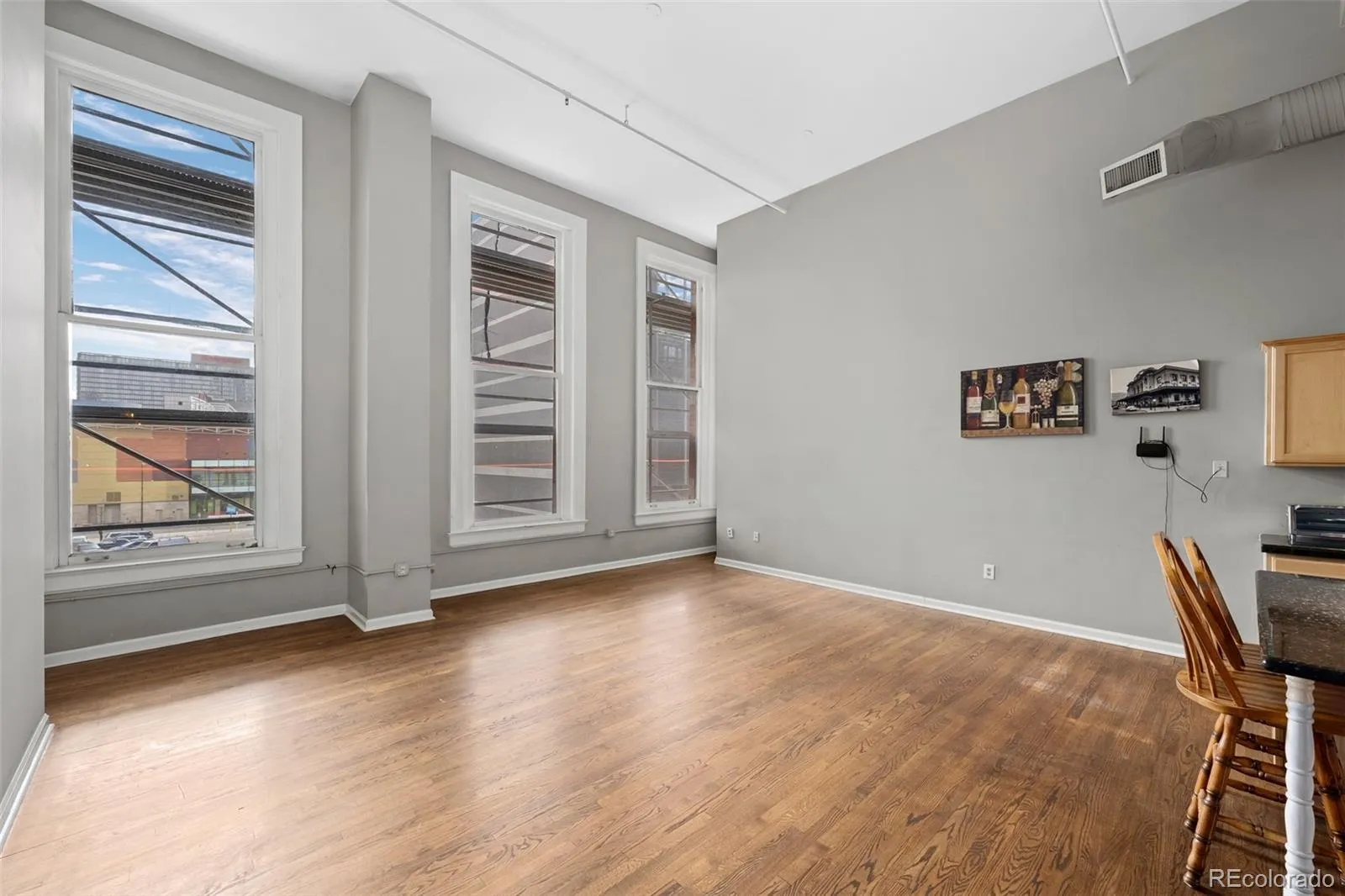 1555 California Street #302 Denver CO 80202 MLS #REC9187418 04152026202340 1600 1