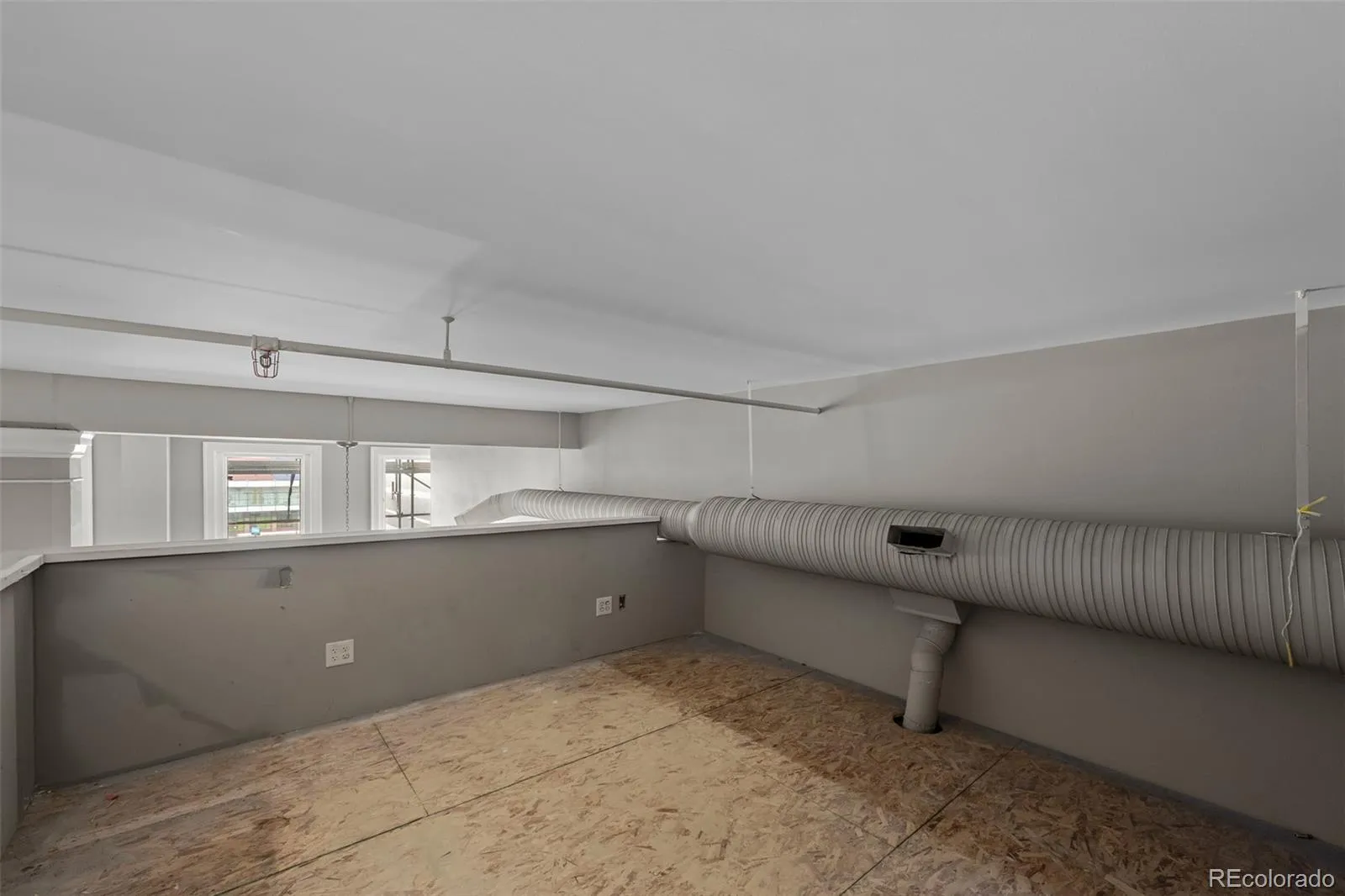 1555 California Street #302 Denver CO 80202 MLS #REC9187418 04152026202340 1600 27