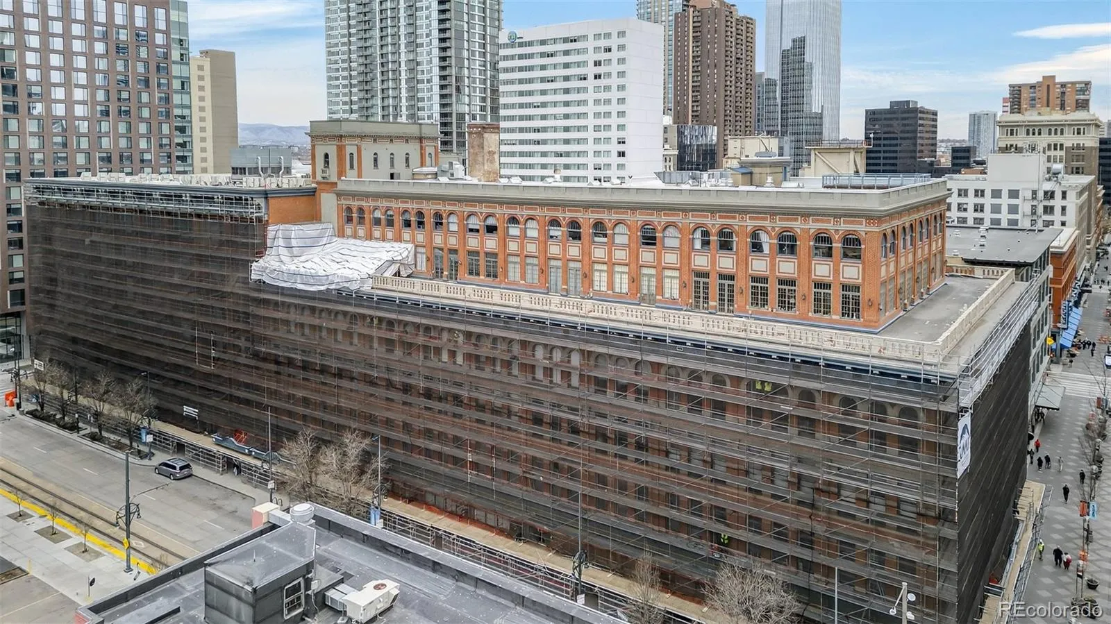 1555 California Street #302 Denver CO 80202 MLS #REC9187418 04152026202340 1600 44