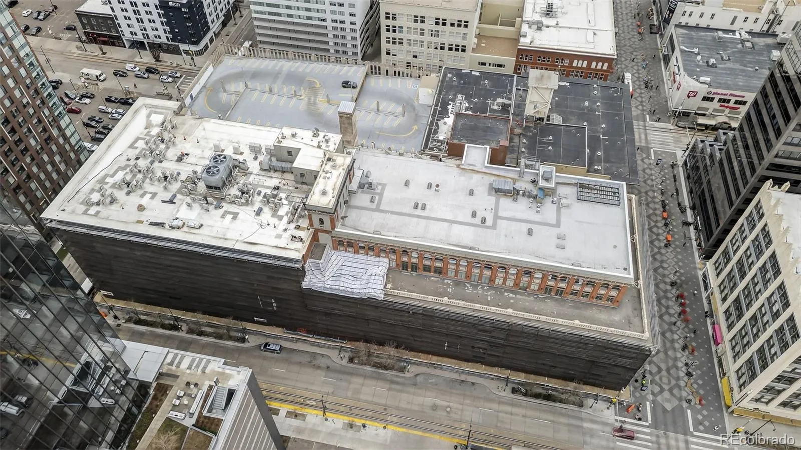 1555 California Street #302 Denver CO 80202 MLS #REC9187418 04152026202340 1600 45