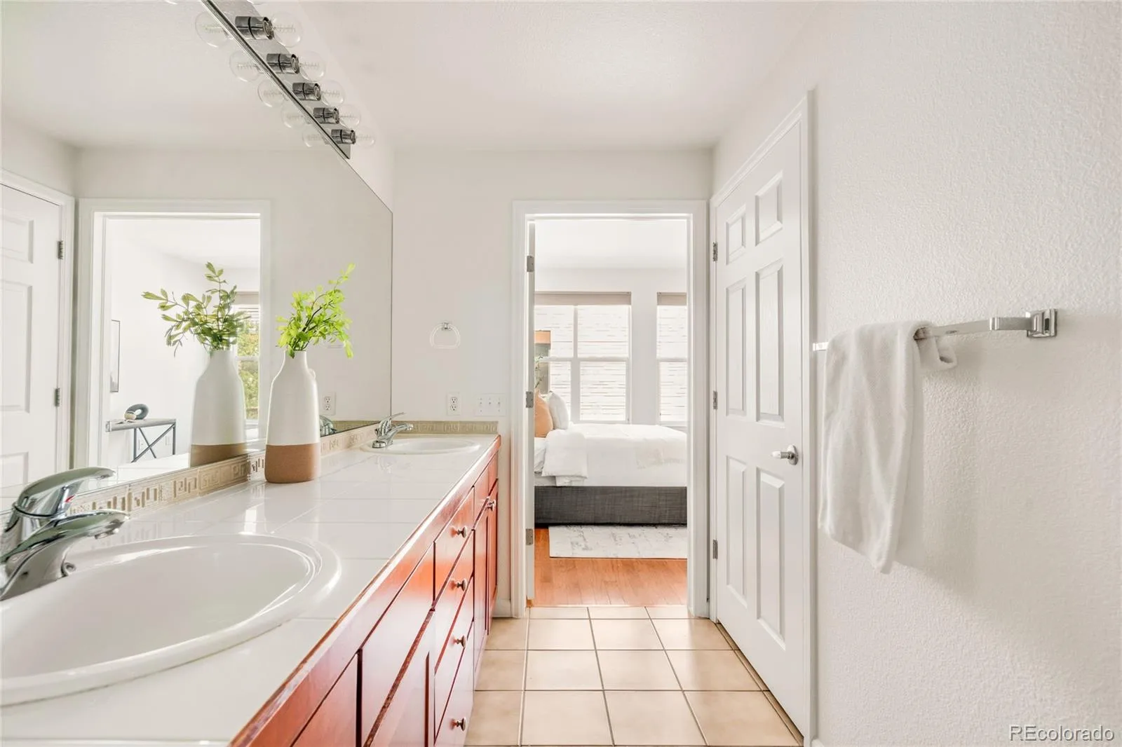 1767 N Pearl Street #205 Denver CO 80203 MLS #REC9187466 06042026161738 1600 23