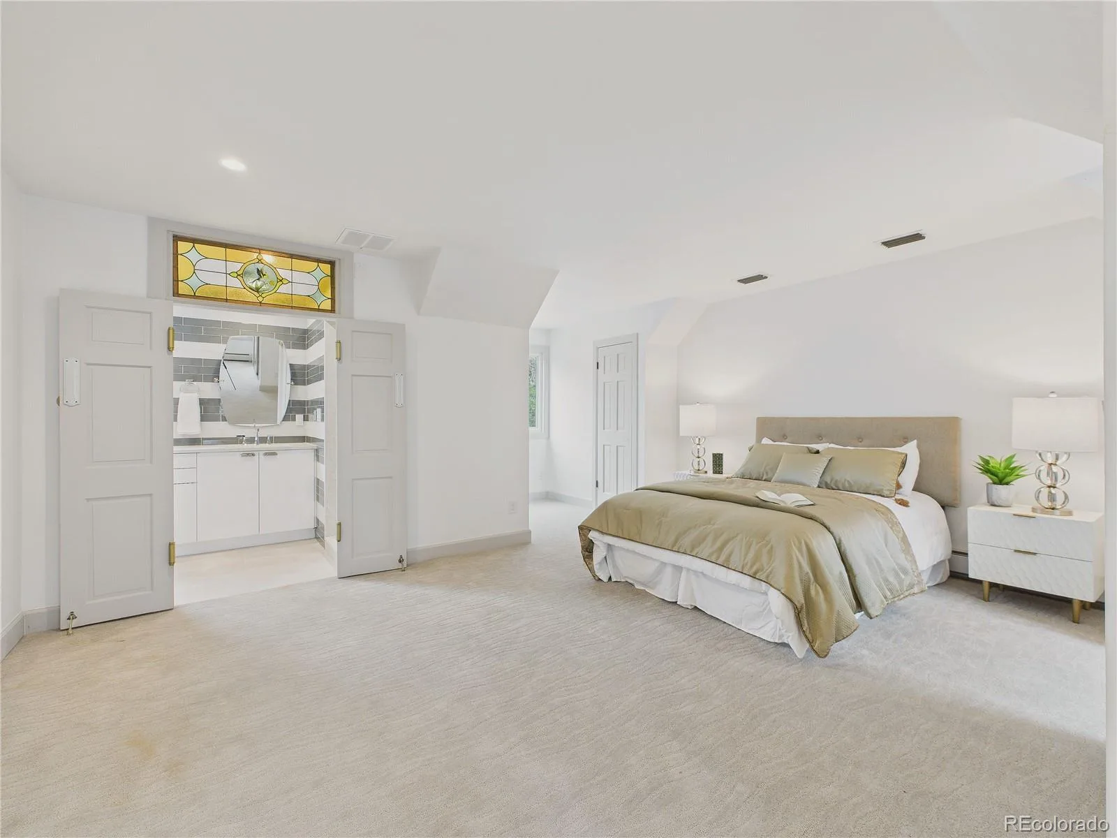 2880 E Cedar Avenue Denver CO 80209 MLS #REC9188376 06082026211428 1600 18