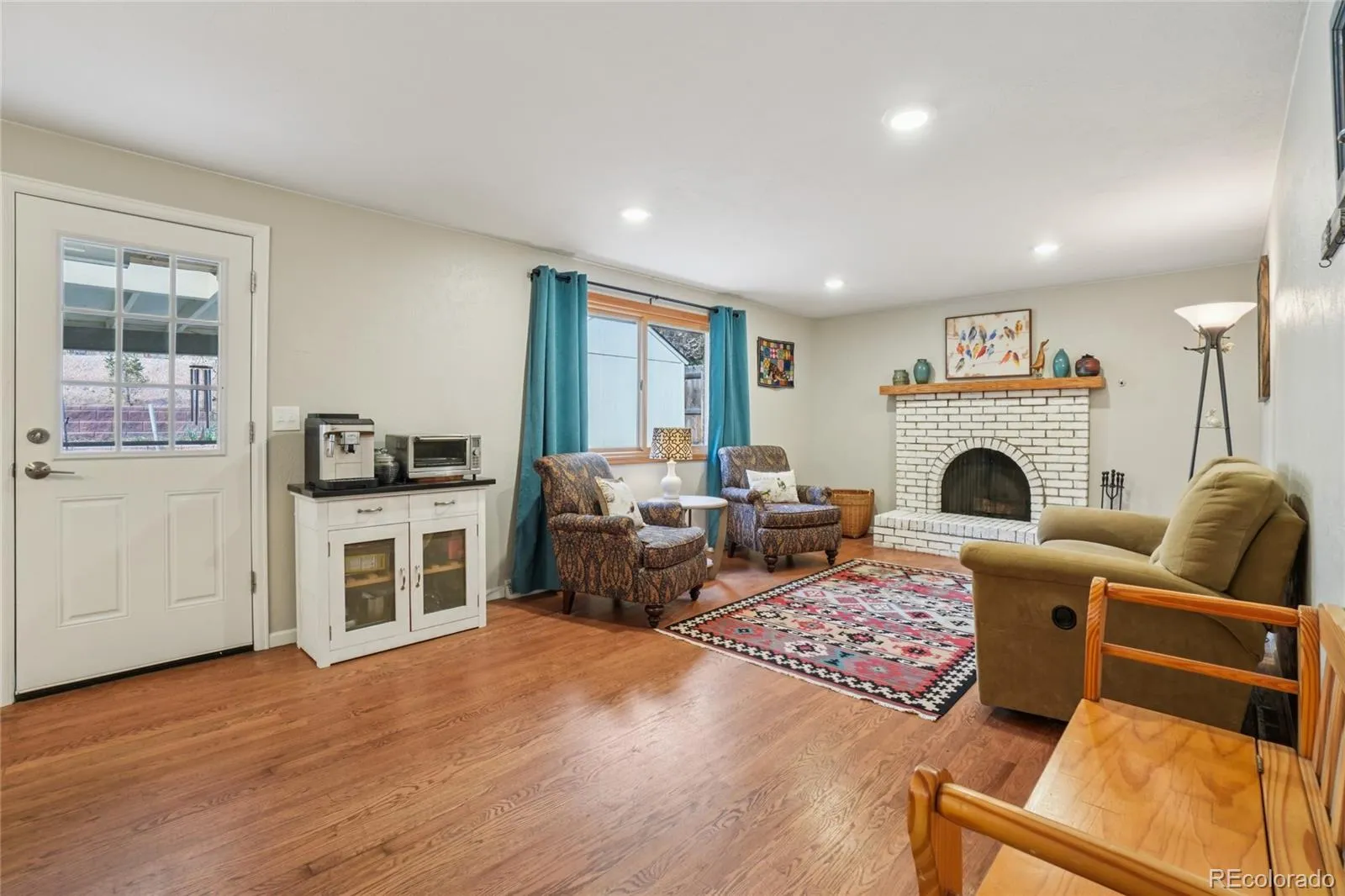 04012026150746 1600 11