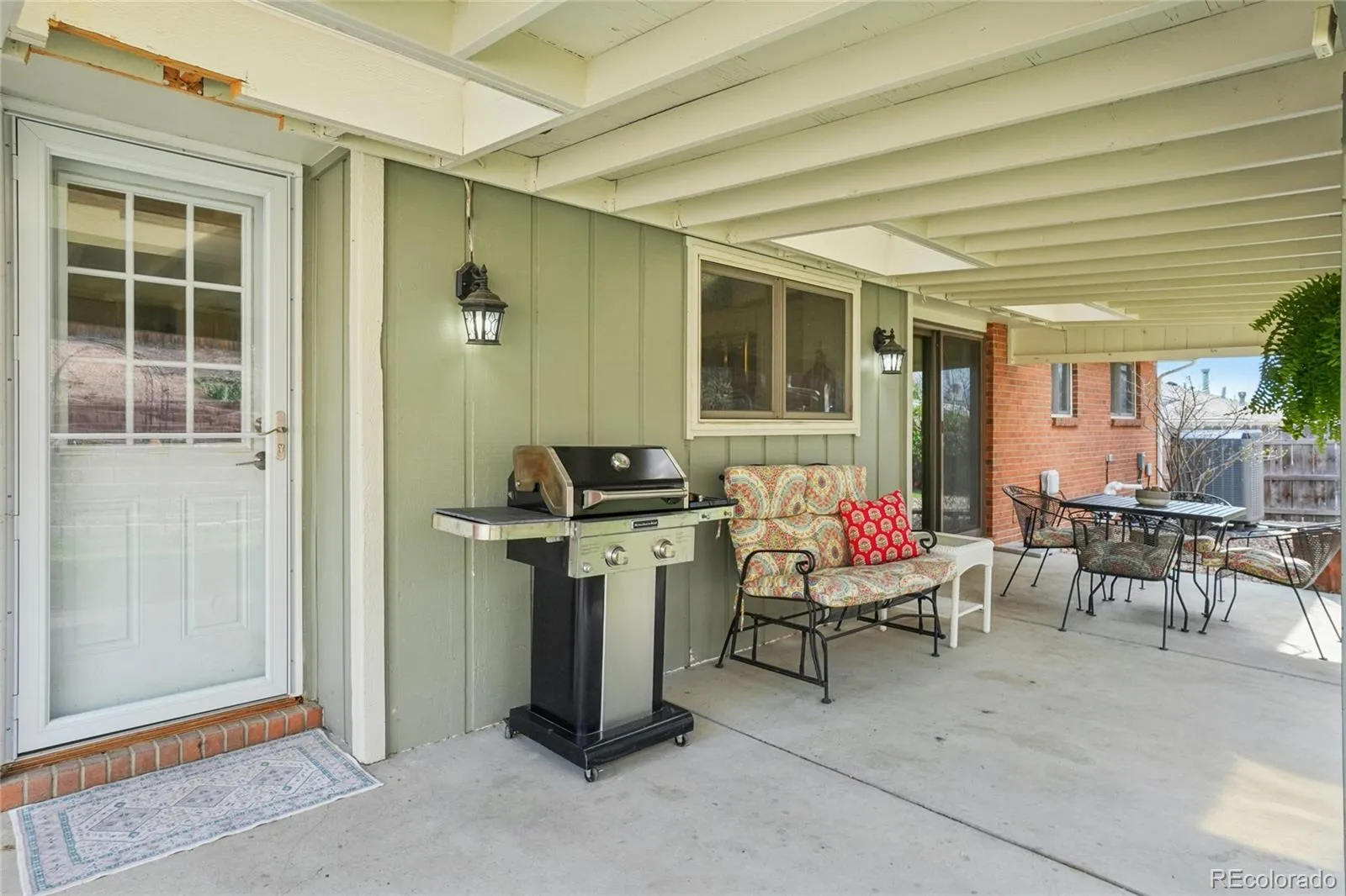 04012026150746 1600 24