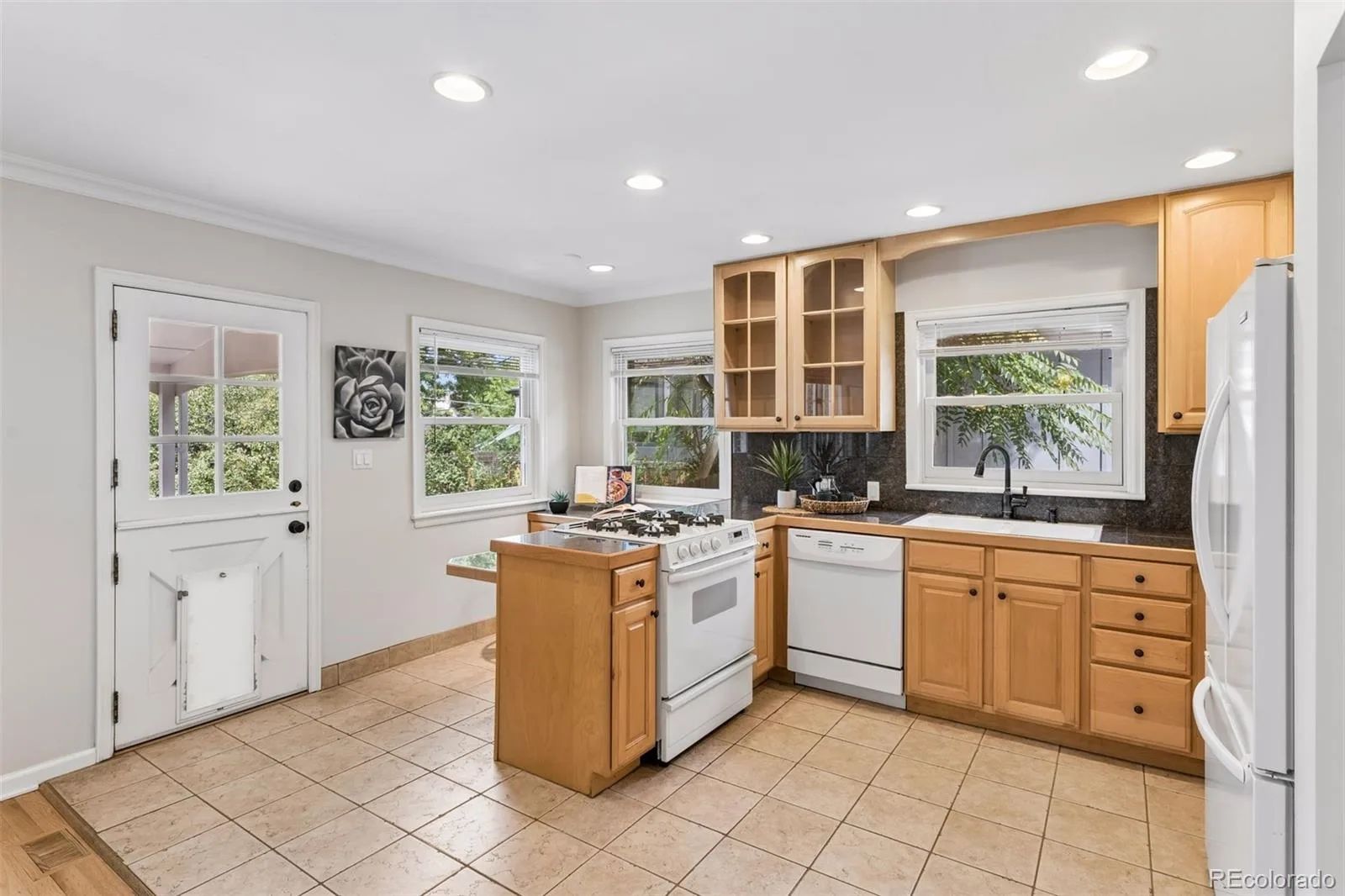 3445 S Bellaire Street Denver CO 80222 | MLS #REC9189190 09222026140936 1600 13